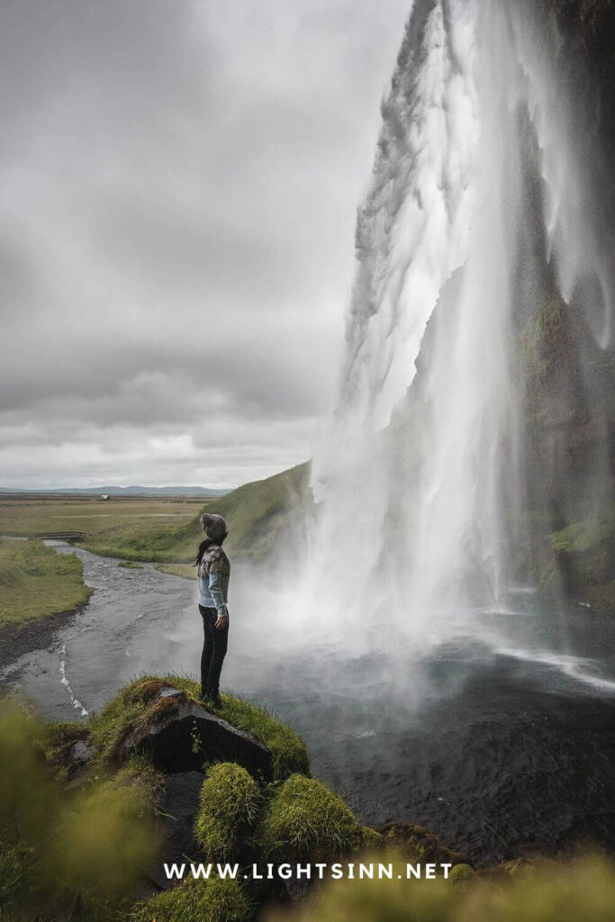 Iceland-itinerary-roadtrip-seljandsfoss-waterfall-travel-guide-blog-around-the-world-trips-journey-destination-bucketlist-autumn-winter-summer-spring-july-august-september-october-away